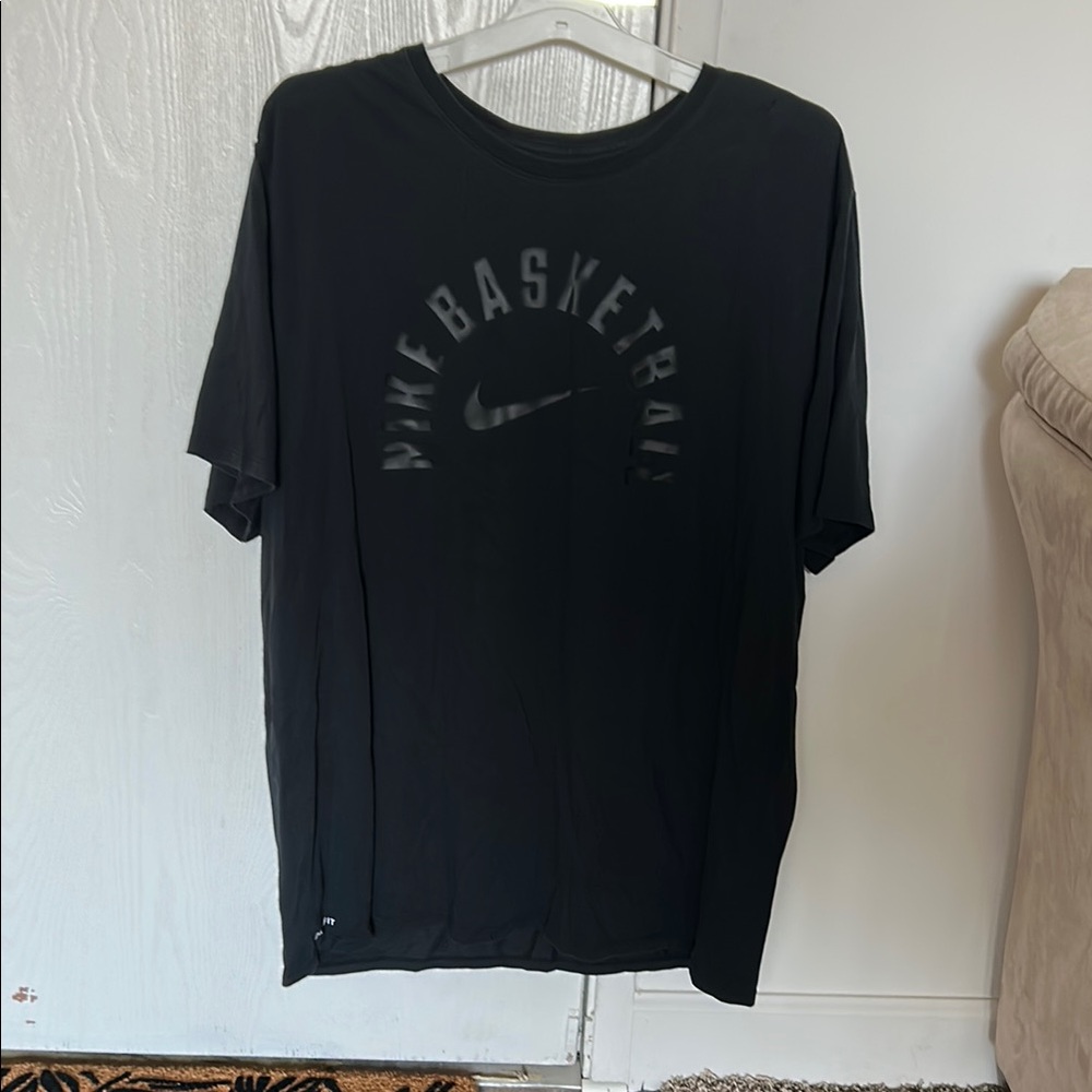 Nike Black Short Sleeve Tee